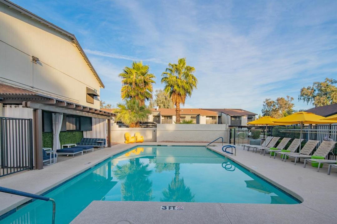 Photo of Others in Paradise Valley Village