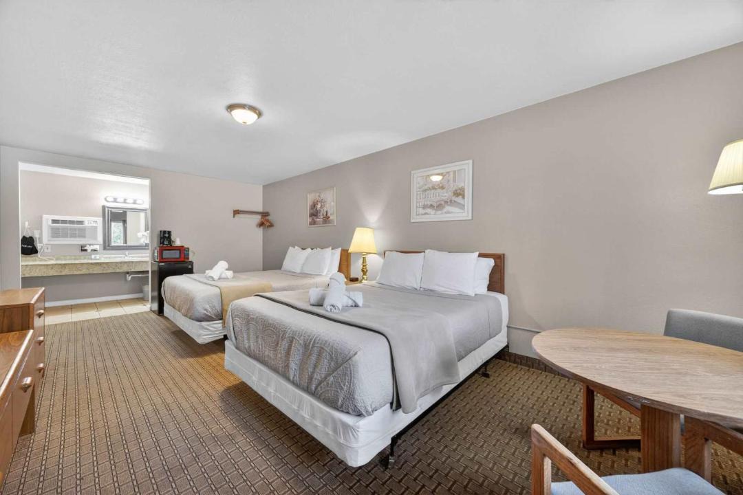 Photo of Bedroom in Manitou Springs