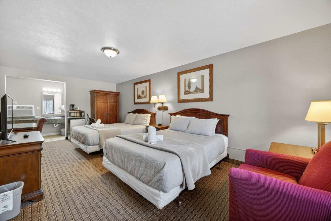 Photo of Bedroom in Manitou Springs