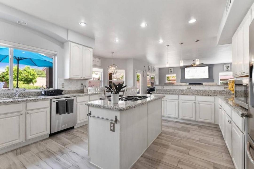 Photo of Kitchen in Arabian Crest