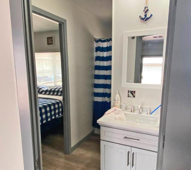 Photo of Bathroom in Roosevelt
