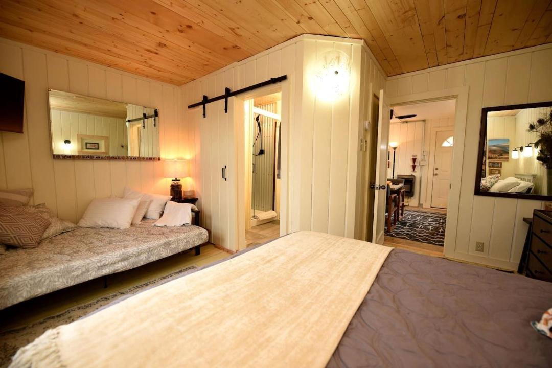 Photo of Bedroom in Whitehall