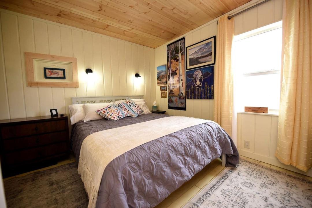 Photo of Bedroom in Whitehall