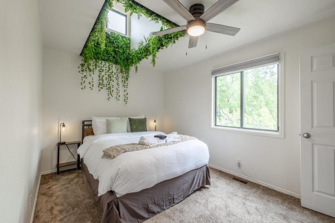 Photo of Bedroom in Cottonwood Heights