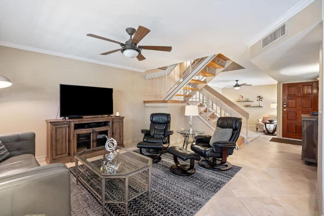 Photo of Others in Casitas Chaparral