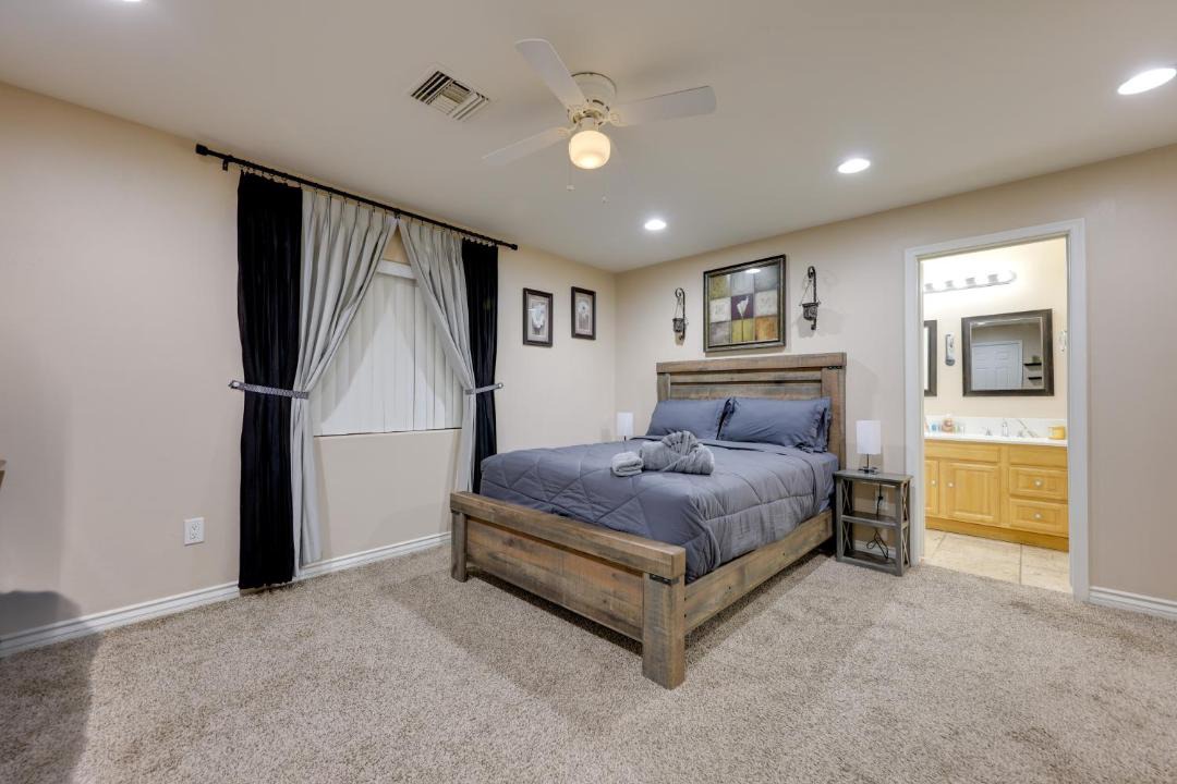 Photo of Bedroom in Bullhead City