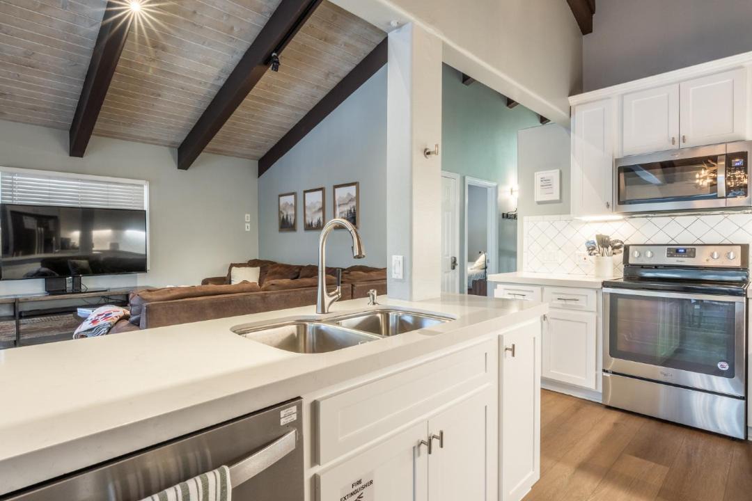 Photo of Kitchen in Mammoth Lakes