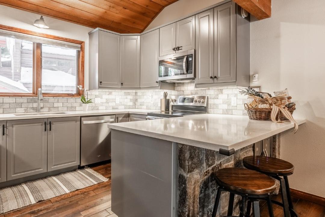 Photo of Kitchen in Mammoth Lakes