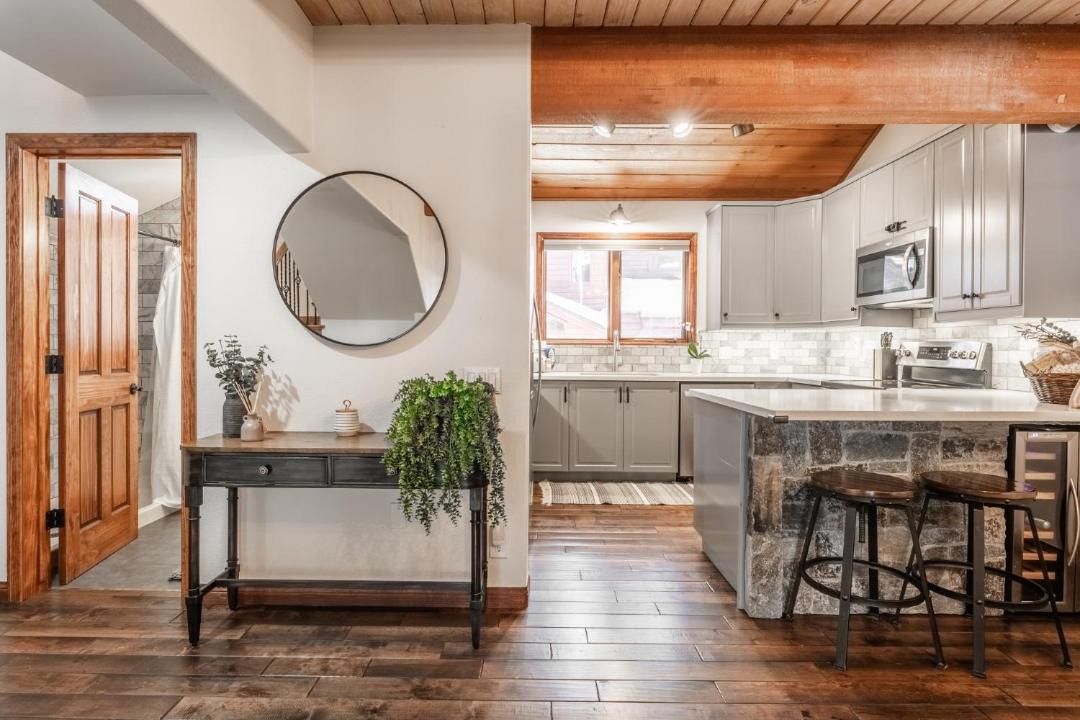 Photo of Kitchen in Mammoth Lakes