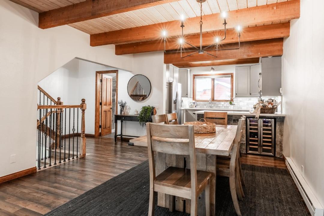 Photo of Kitchen in Mammoth Lakes