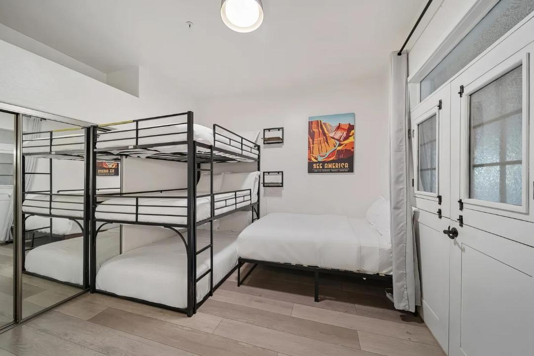 Photo of Bedroom in Pinnacle Peak
