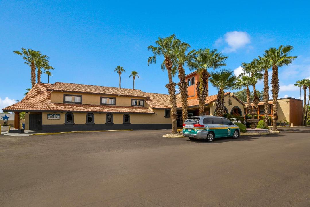 Photo of Others in Goodyear