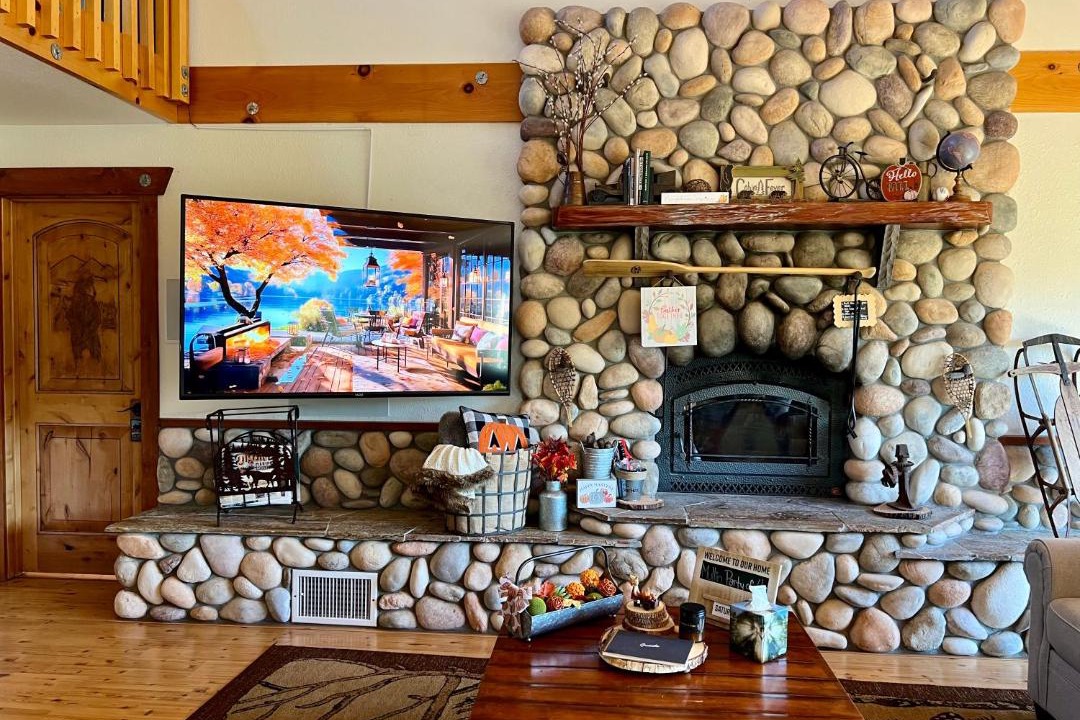 Photo of Livingroom in Oakhurst