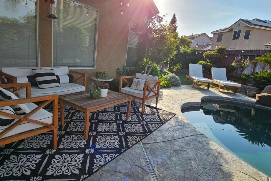 Photo of Patio Balcony in Raisin