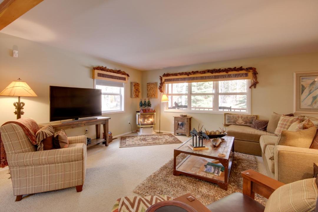 Photo of Livingroom in McLeod