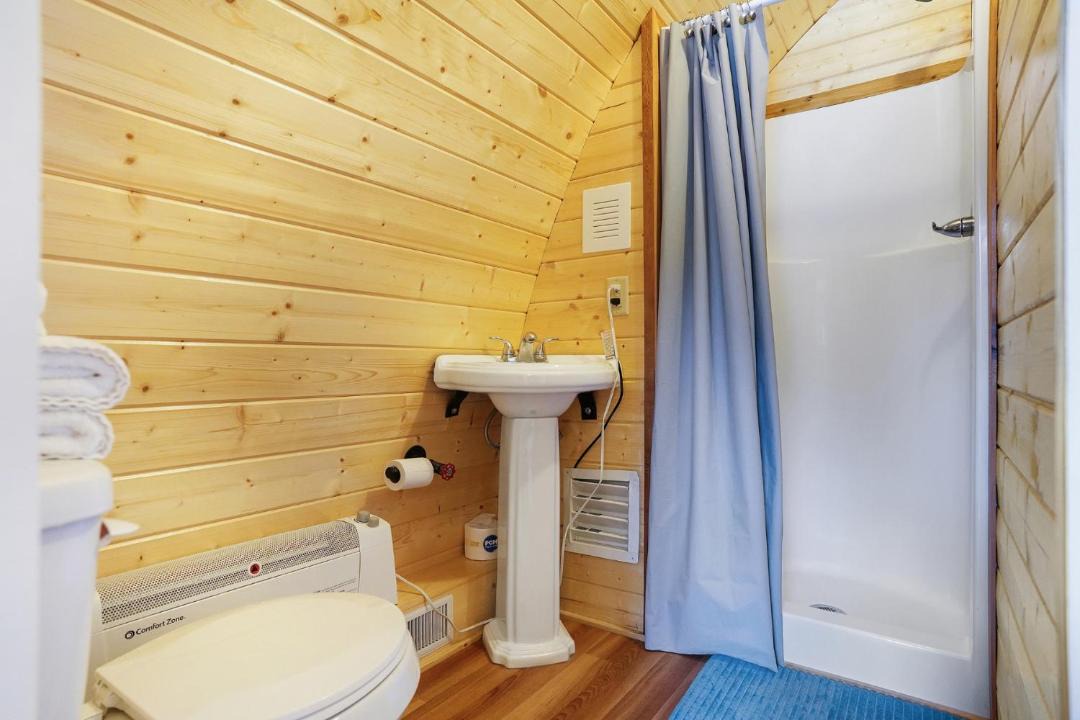 Photo of Bathroom in Ashland