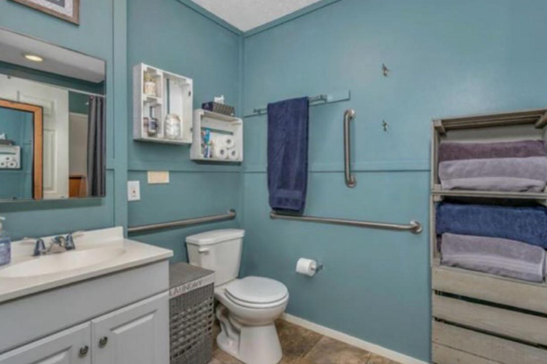 Photo of Bathroom in Oakhurst