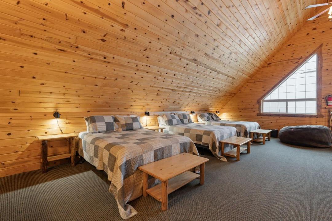 Photo of Bedroom in Island Park