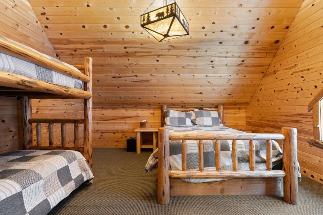 Photo of Bedroom in Island Park