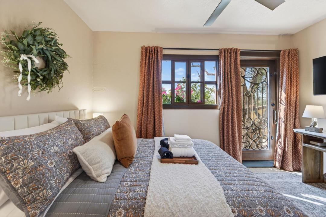 Photo of Bedroom in Arroyo Seco