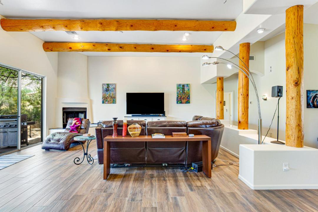 Photo of Livingroom in Gold Canyon