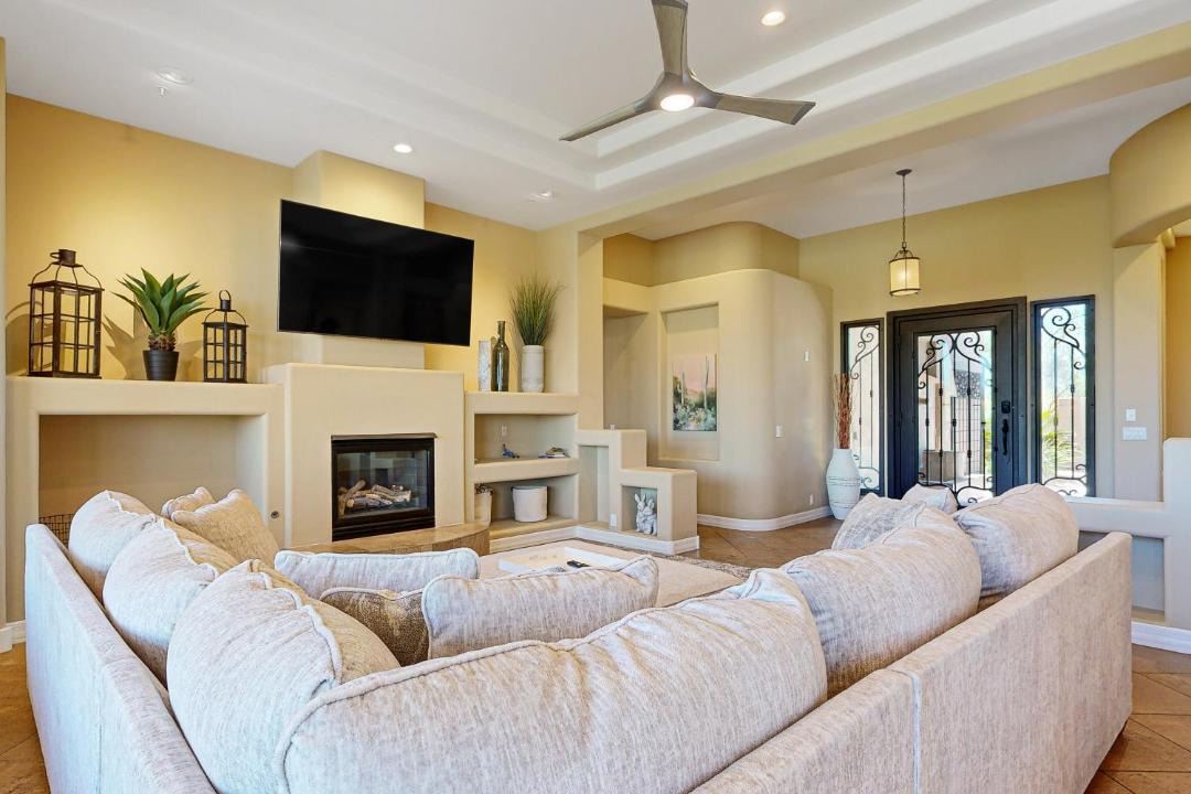 Photo of Livingroom in Black Mountain Shadows
