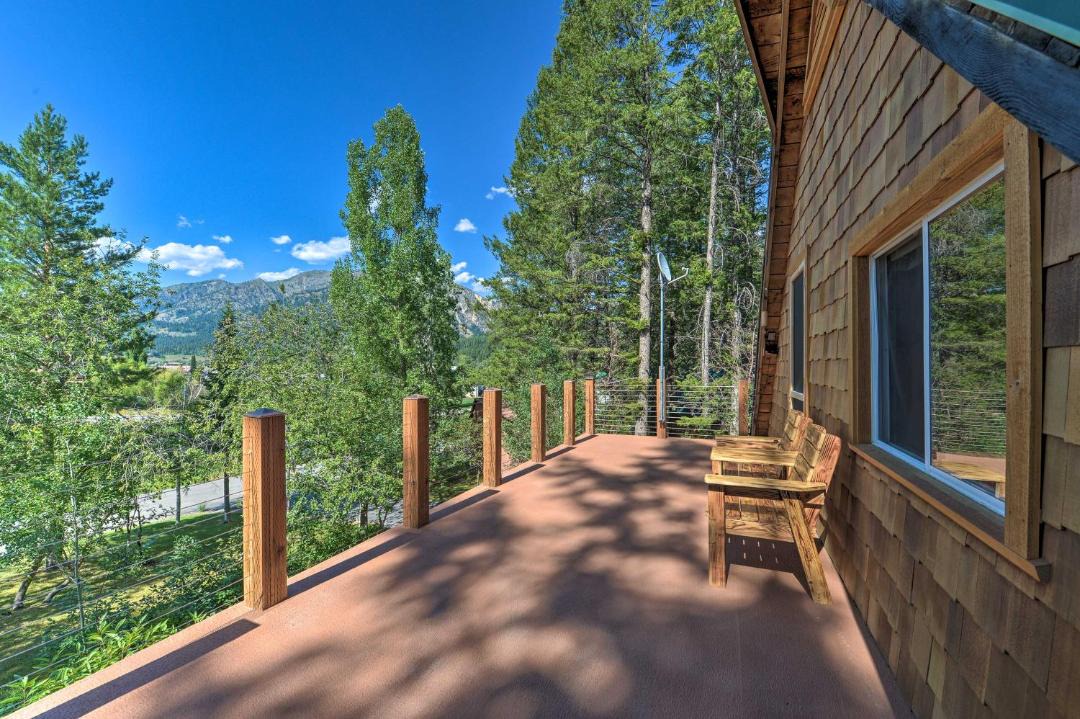 Photo of Patio Balcony in Alpine