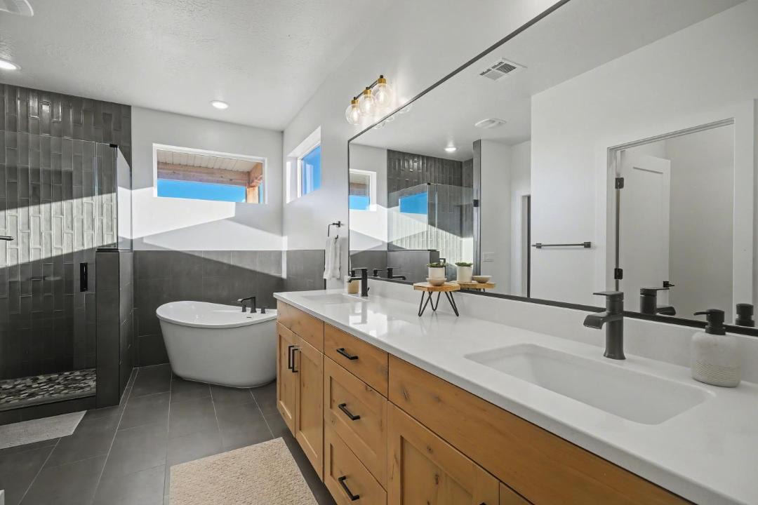 Photo of Bathroom in Hatch