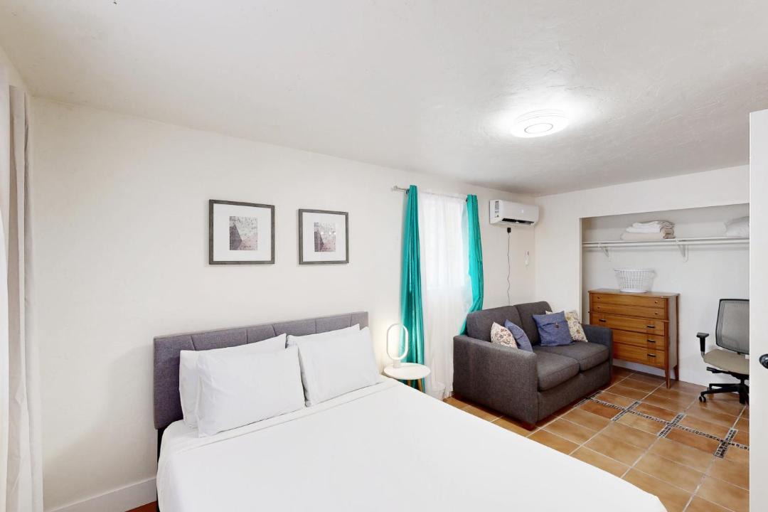 Photo of Bedroom in Rosemont West