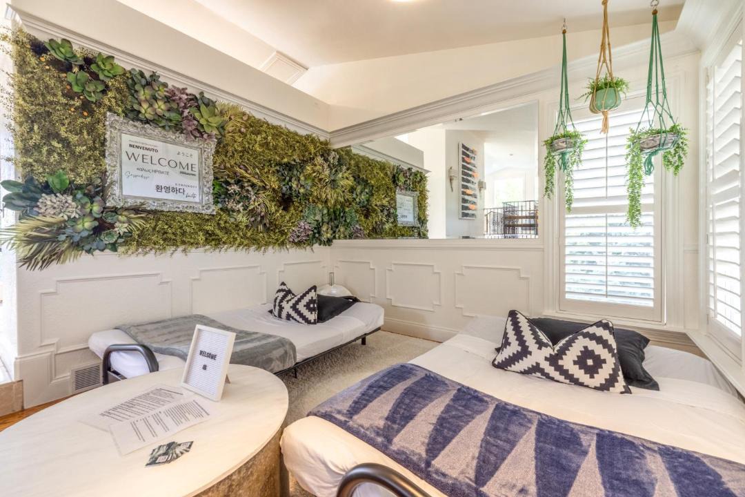 Photo of Bedroom in Granite