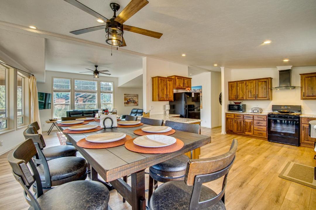 Photo of Kitchen in Mammoth Creek