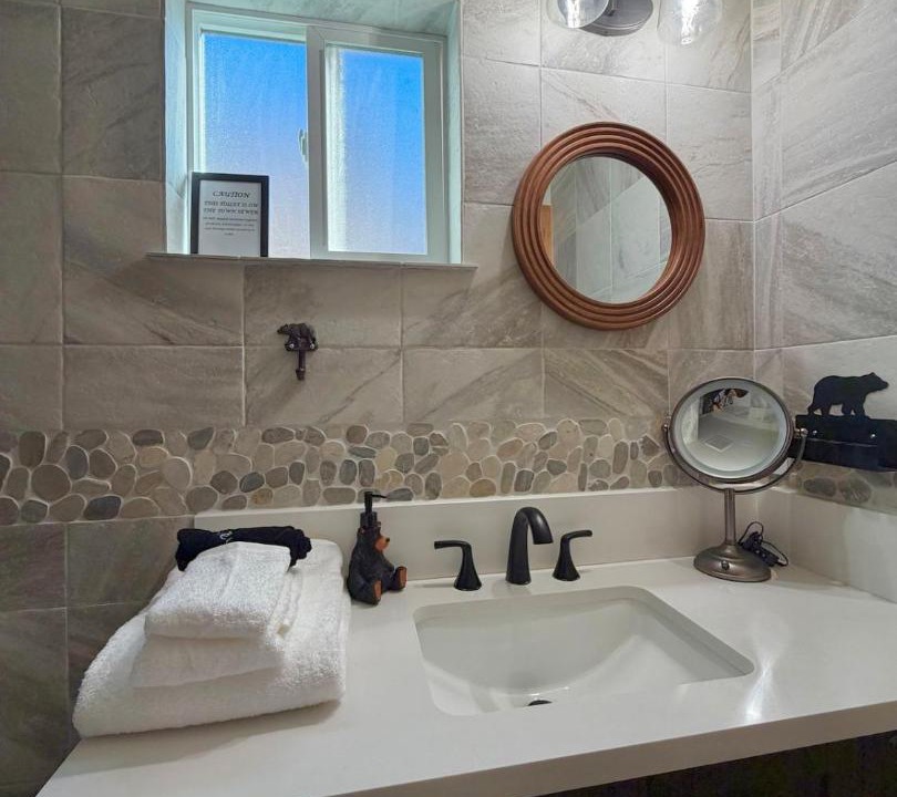 Photo of Bathroom in Mariposa