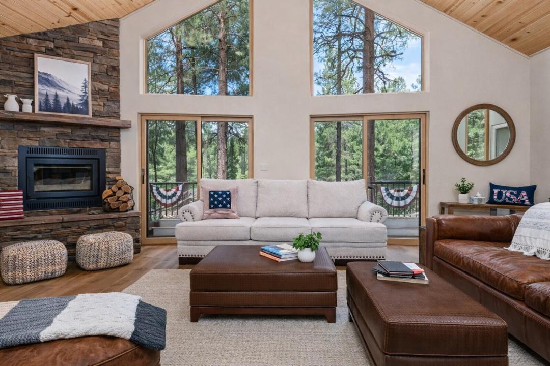 Photo of Livingroom in Munds Park
