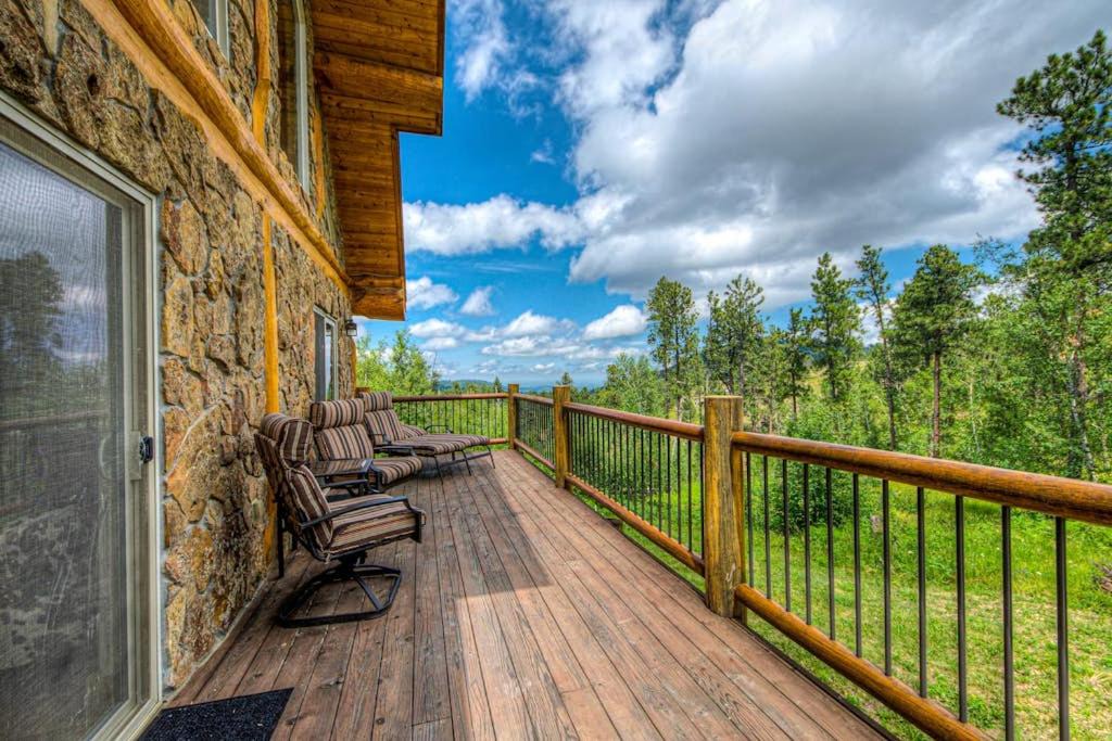 Photo of Patio Balcony in Deadwood