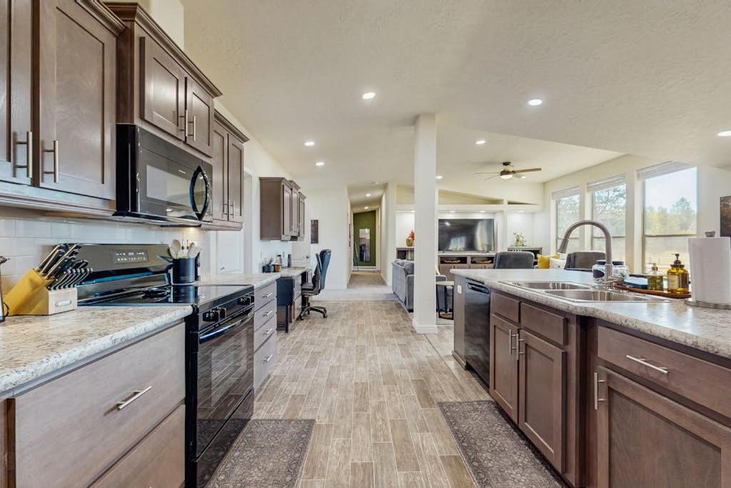 Photo of Kitchen in Fir Grove Estates