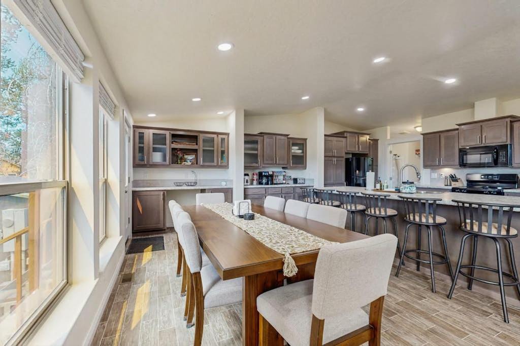 Photo of Kitchen in Fir Grove Estates