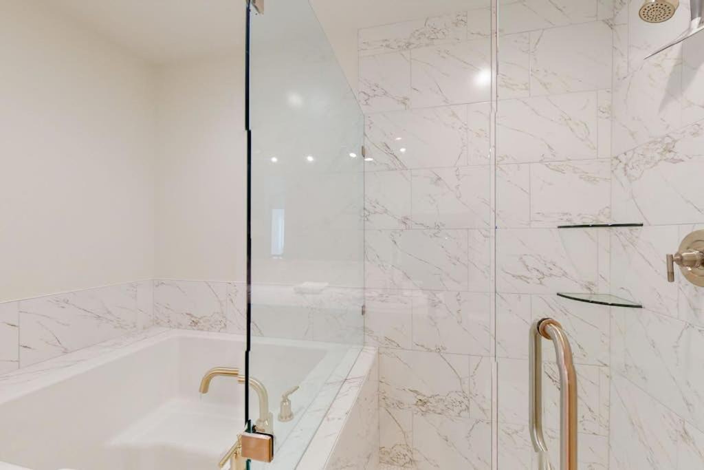 Photo of Bathroom in Cottonwood Heights