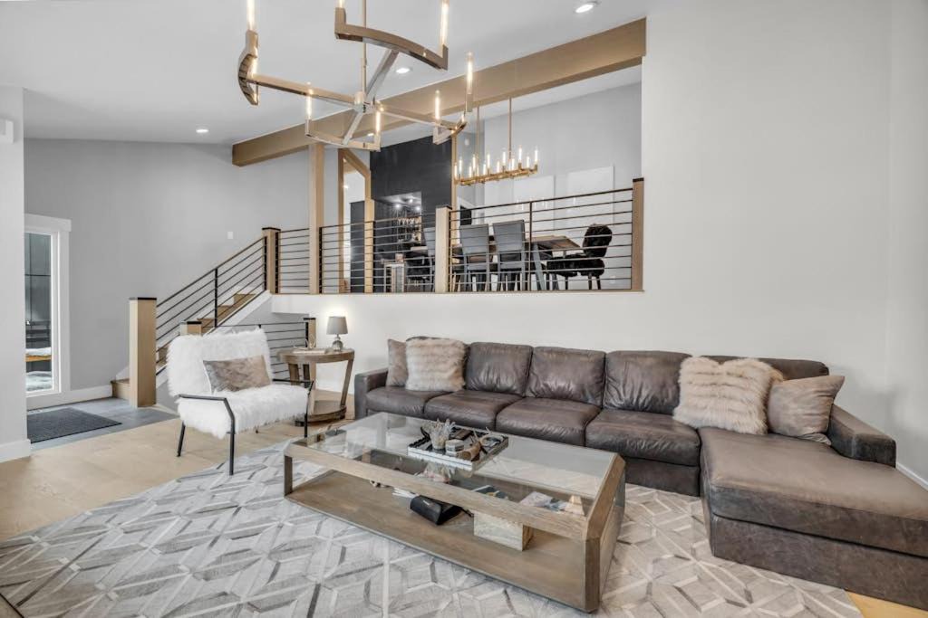 Photo of Livingroom in South Snyderville Basin