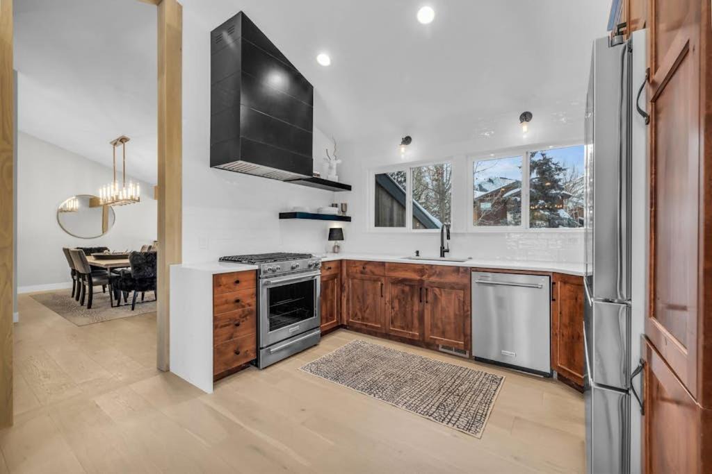 Photo of Kitchen in South Snyderville Basin