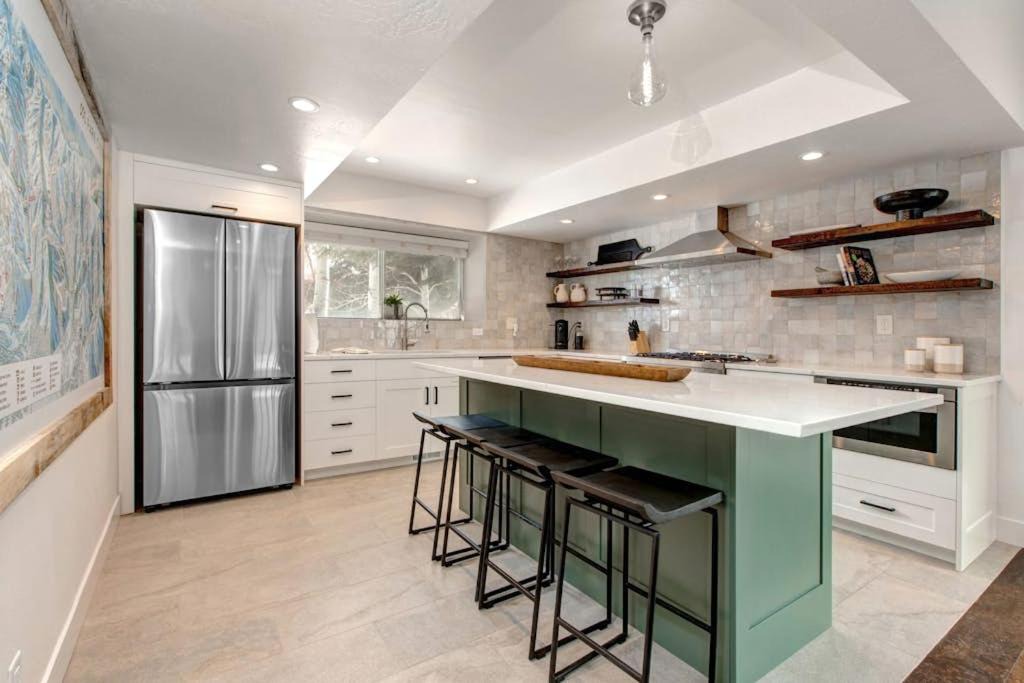 Photo of Kitchen in South Snyderville Basin