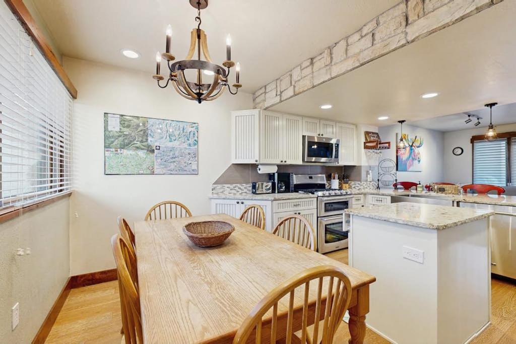 Photo of Kitchen in Park Meadows