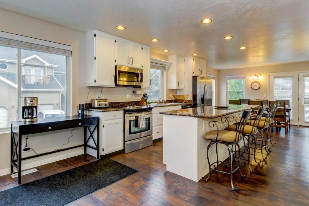 Photo of Kitchen in Cottonwood Heights