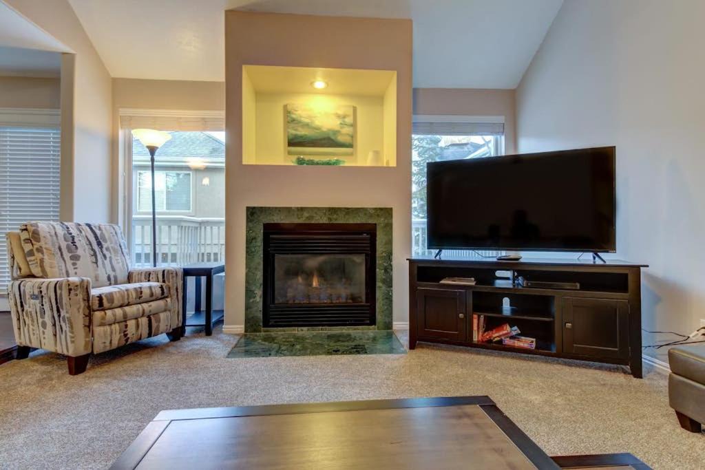 Photo of Livingroom in Cottonwood Heights