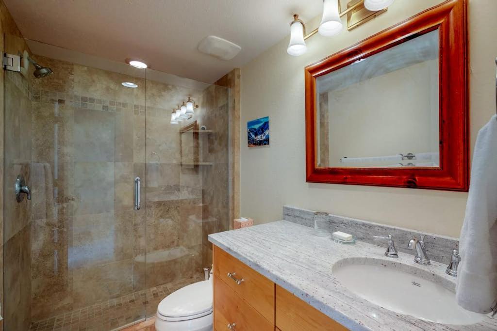 Photo of Bathroom in Park Meadows