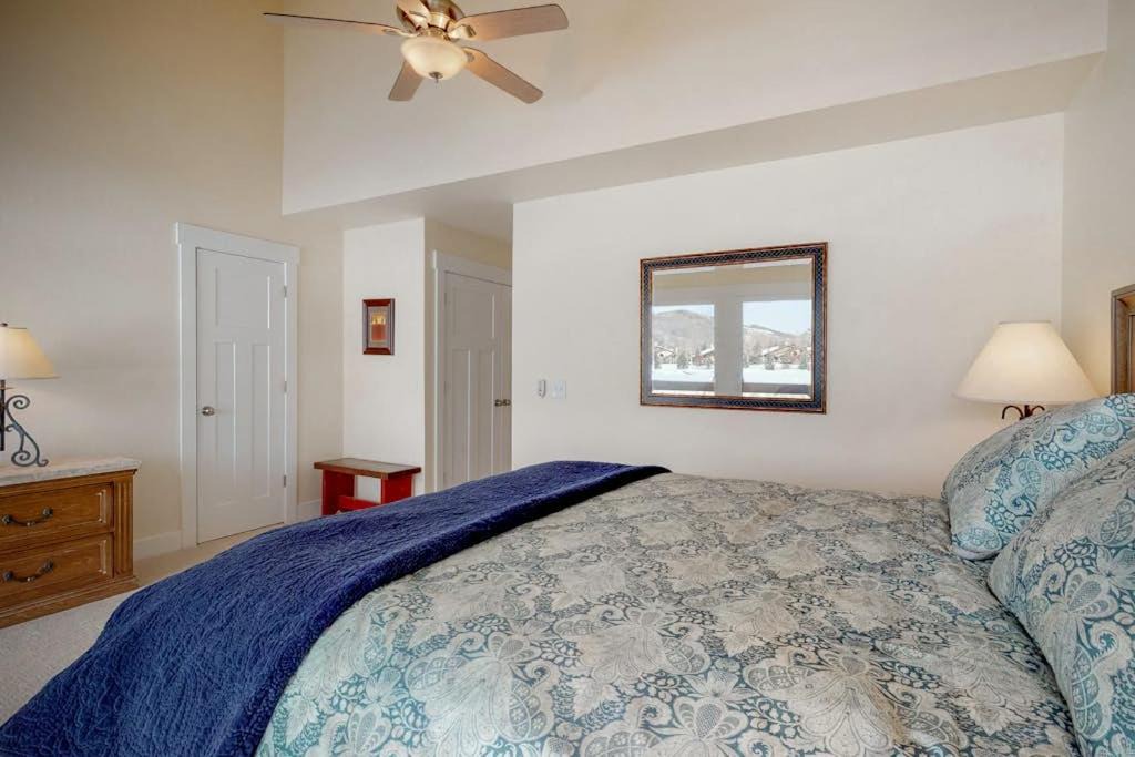 Photo of Bedroom in Park Meadows