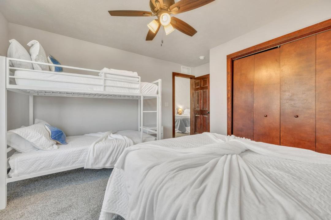 Photo of Bedroom in Spirit Lake