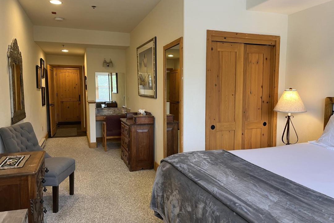 Photo of Bedroom in Mountain Village