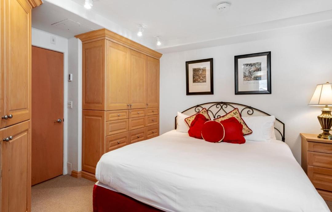 Photo of Bedroom in Vail