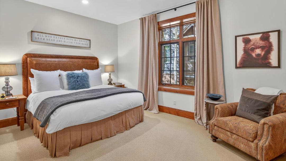 Photo of Bedroom in Edwards
