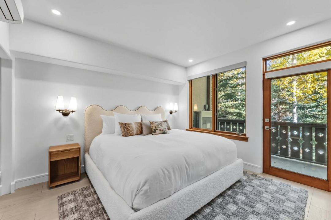 Photo of Bedroom in Edwards